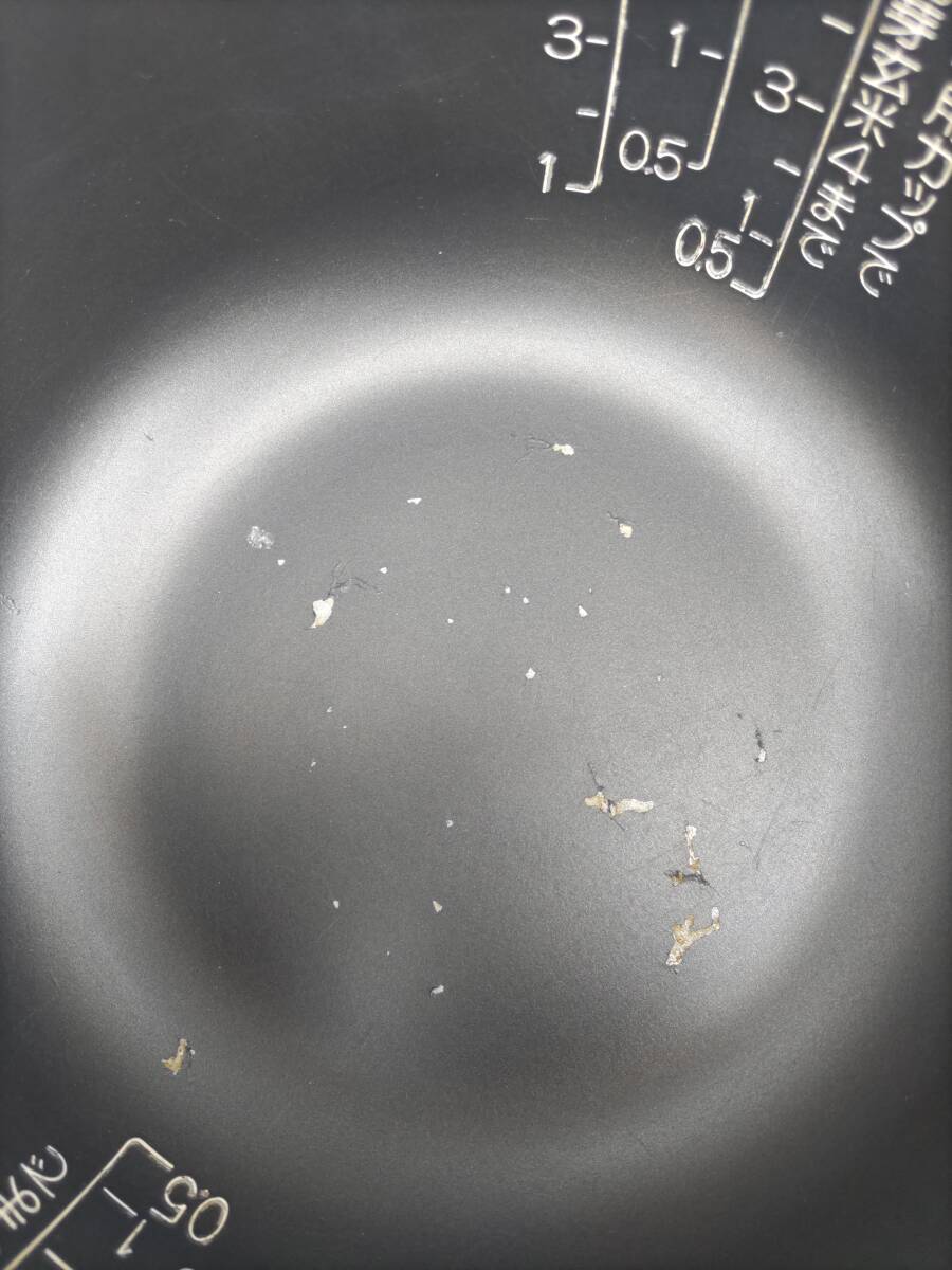 送料無料／ZOJIRUSHI 象印 IH炊飯器 NP-VE10 5.5合炊き 2011年製 中古一応動作品の画像6