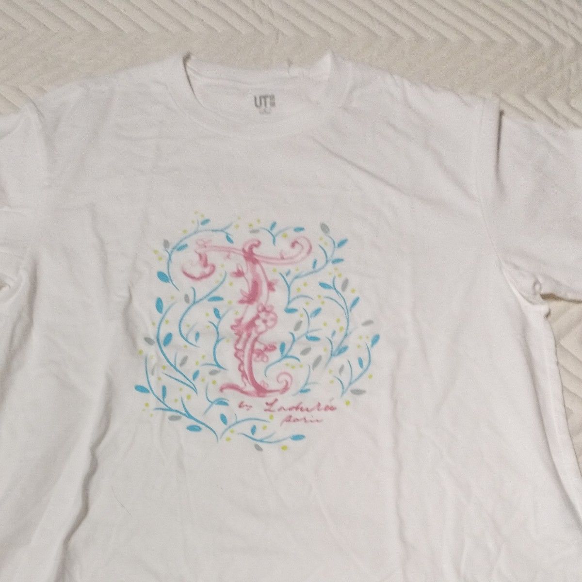 ユニクロ UT Tシャツ  テbyラデュレLサイズ　未使用品