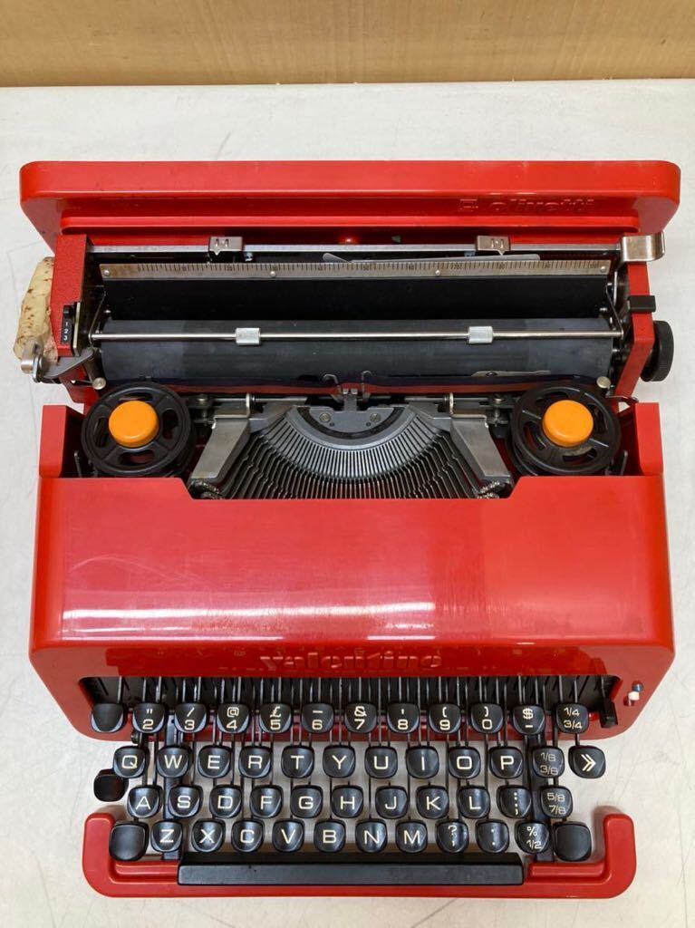 HY0922 Olivetti オリベッティ Valentine バレンタイン タイプライター 現状品 0415の画像5