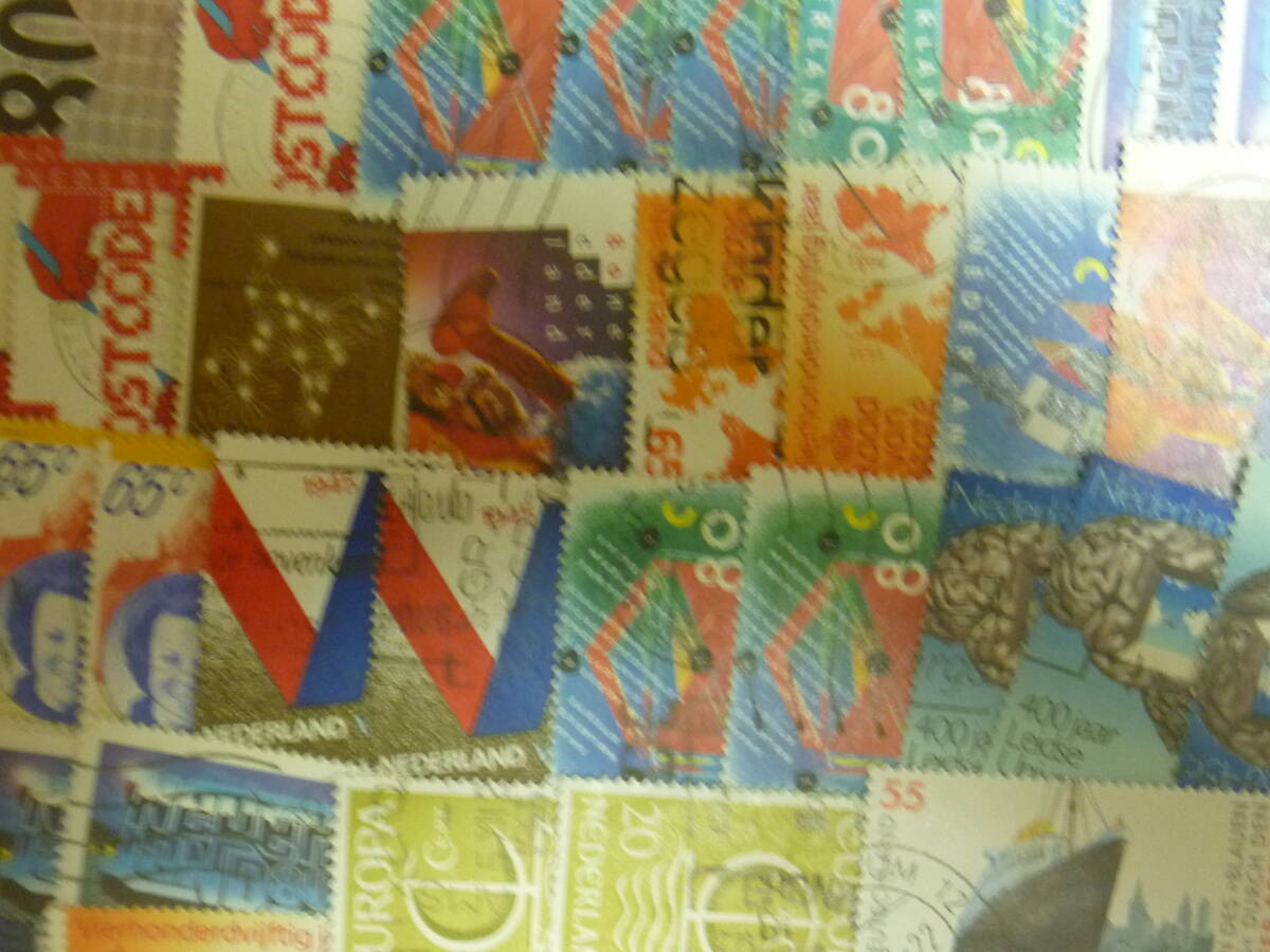 ★外国切手・海外切手★１１０枚★使用済切手・消印付き切手★中型切手★Cの画像8