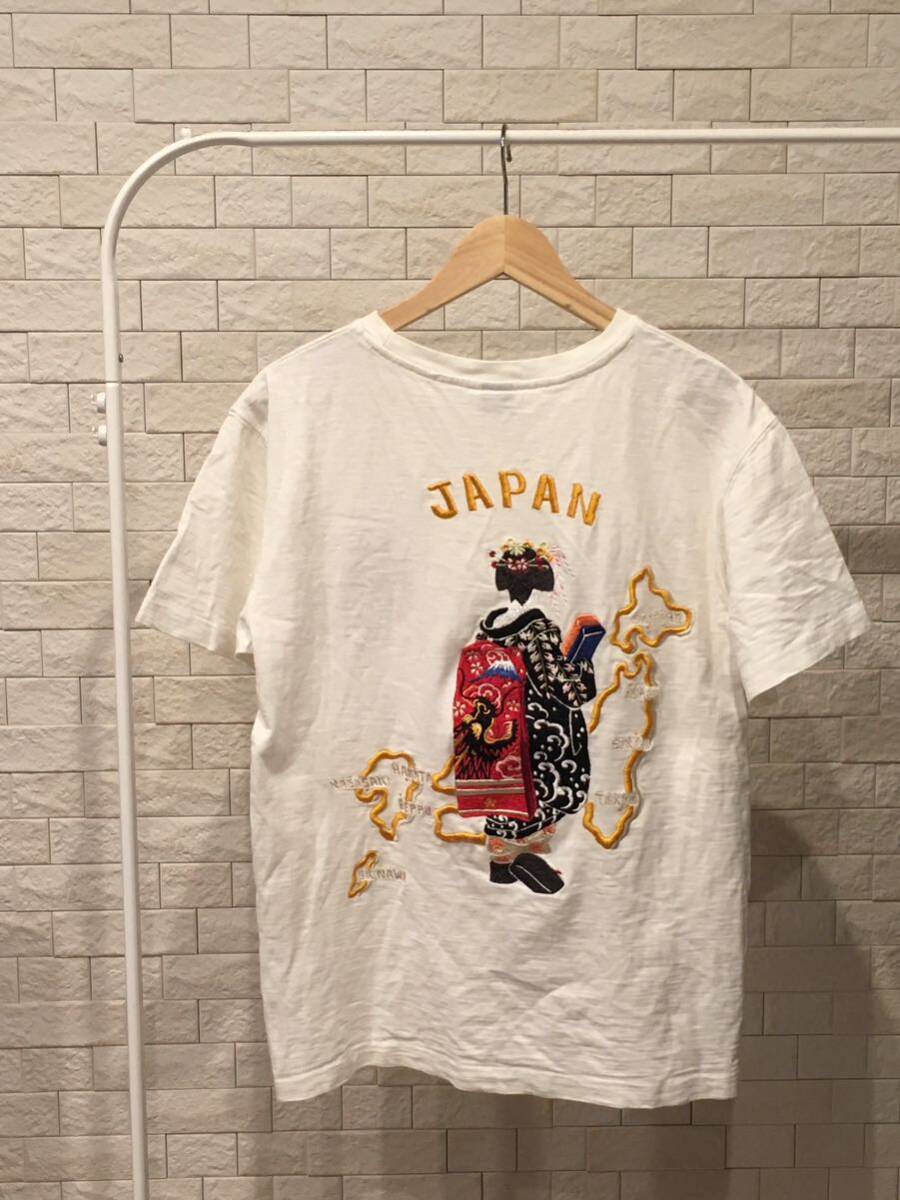 半袖 Tシャツ Mサイズ 刺繍 スカジャン JAPAN 富士山 ホワイトの画像1