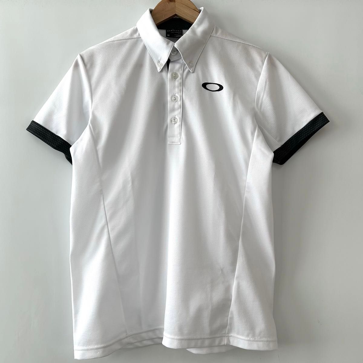 【美品】OAKLEY オークリー 半袖 ロゴ刺繍 ポロシャツ ゴルフウェア ホワイト系 M