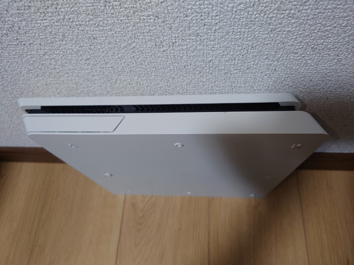 PS4 Slim CUH-2200A 動作確認済 中古 500GBHDD搭載　ホワイト_画像7