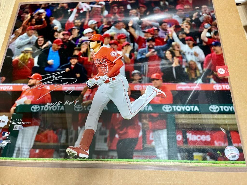 大谷翔平 ルーキー 直筆サイン 写真 2018 ROY 16×20 topps オーセンティックの画像1