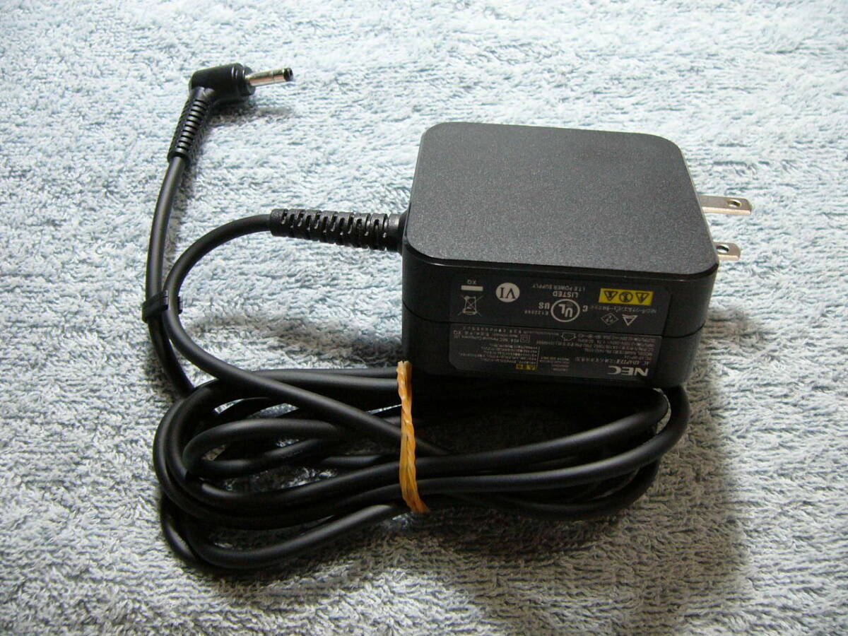 NEC PC-VP-BP124 AC adaptor LAVIE Note for power supply USED ( postage retapa520 jpy )