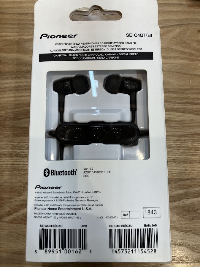 * unopened Pioneer pioneer Bluetooth wireless head phone 