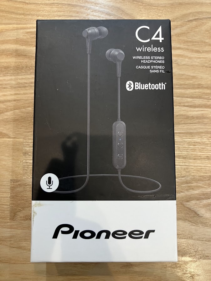 * unopened Pioneer pioneer Bluetooth wireless head phone 