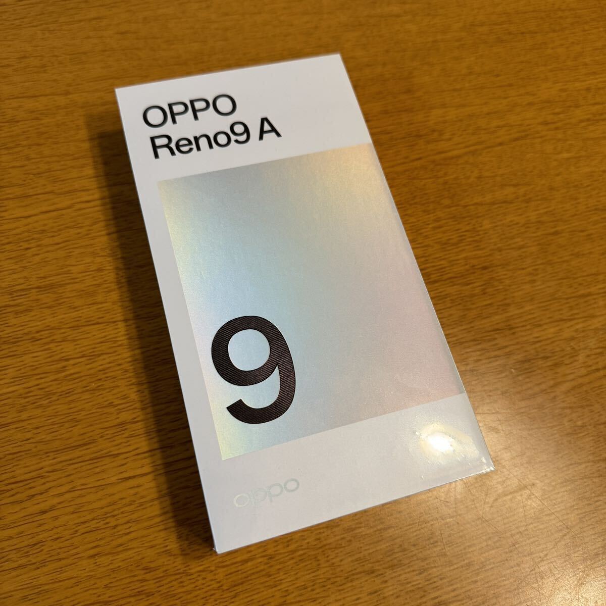 OPPO Reno9 A 6.4インチ メモリー8GB ストレージ128GB ムーンホワイト ワイモバイルの画像1
