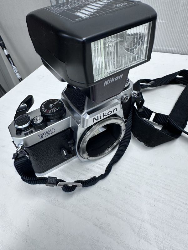 ♯【ジャンク品】NIKON　FE2　シルバーボディ　レンズ　nikkor　1：1.4　50ｍｍ/1：2　24ｍｍ_画像2