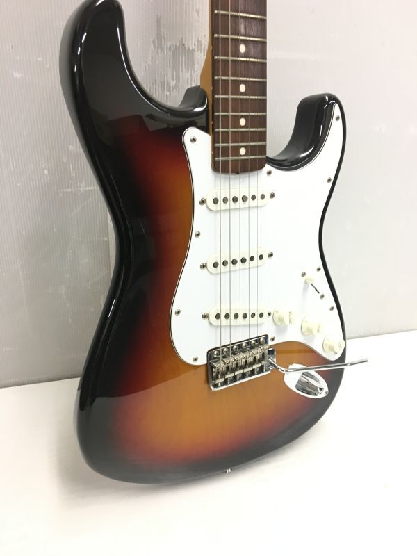 !! Fender Japan フェンダー・ジャパン ストラト ST57 サンバースト R0シリアル バーズアイメイプル ローズウッド指板 Made in Japanの画像4
