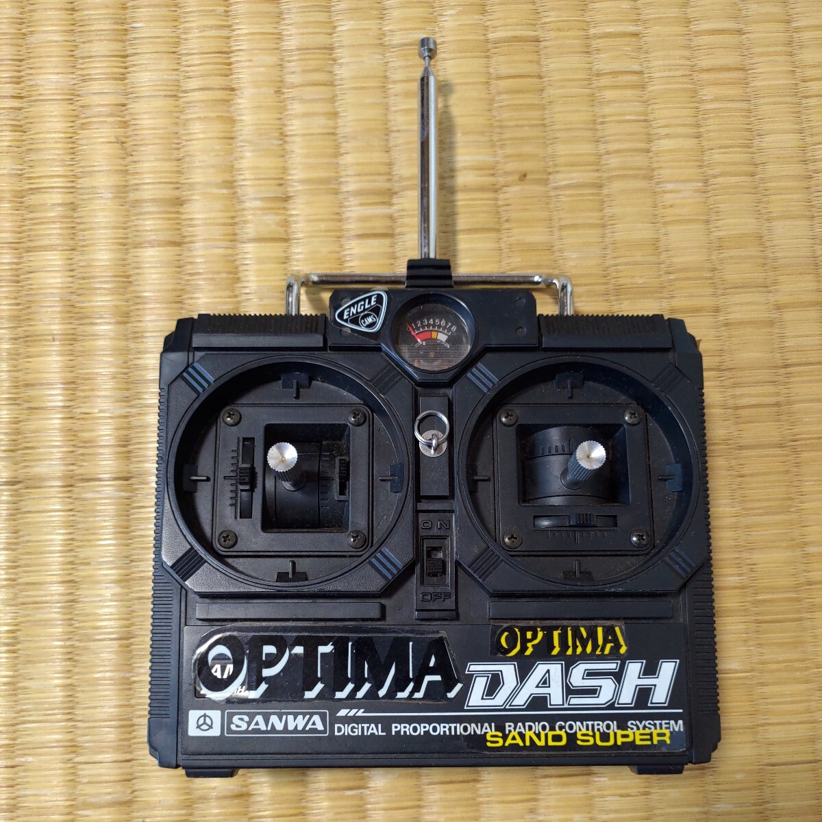  Kyosho off-road Racer Salut to