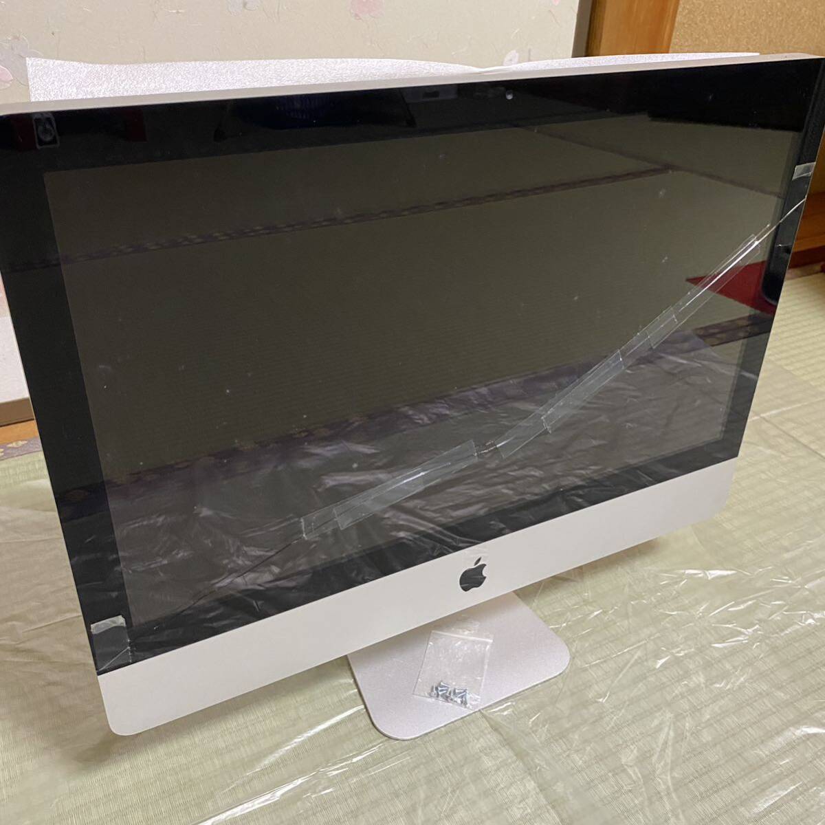 iMac 21.5インチ 液晶割れ ジャンク品 動作未確認 付属品なしの画像1