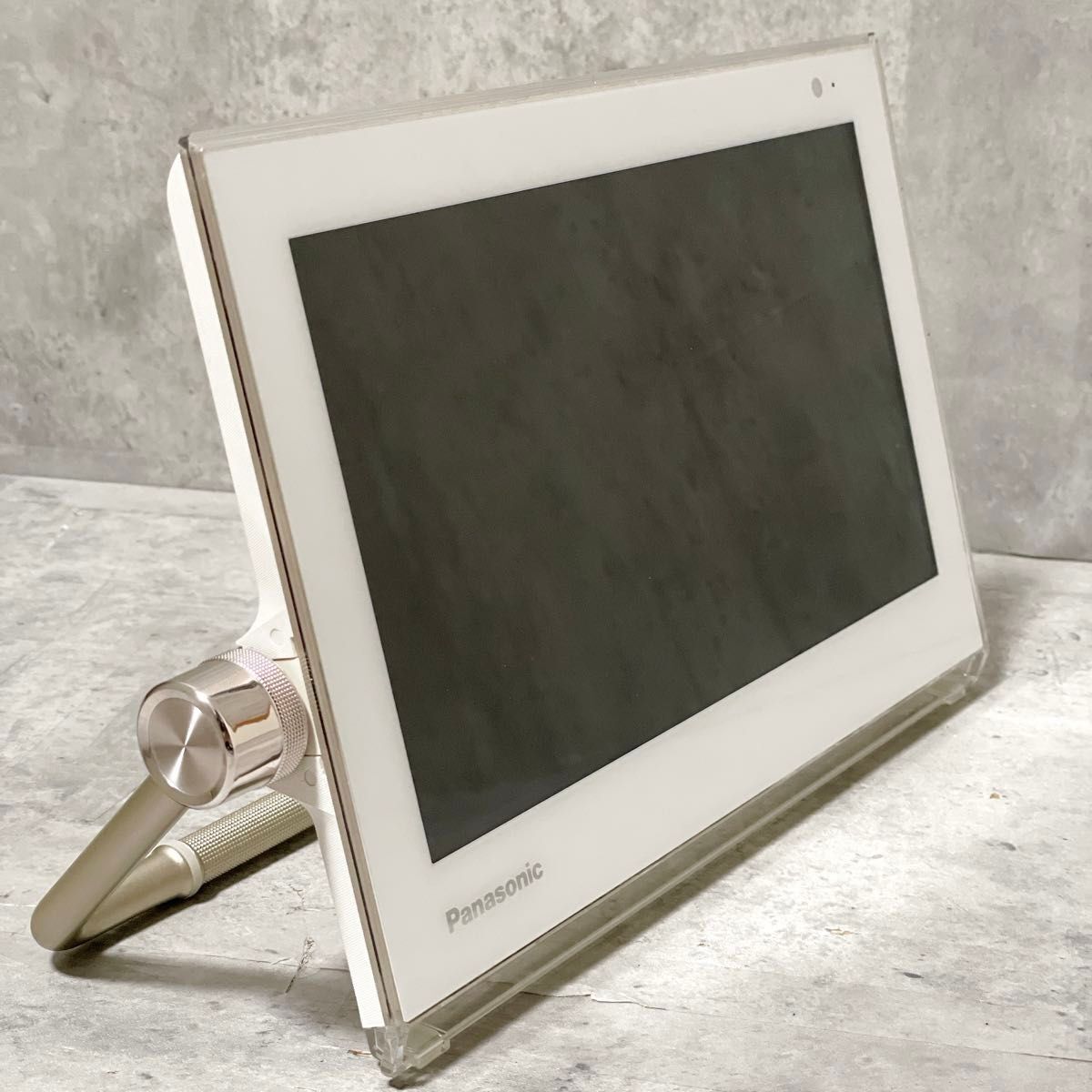 美品 Panasonic パナソニック UN-10T5 プライベートビエラ 10V型 ポータブルテレビ 防水 HDDレコーダー付 アクトビラ お部屋ジャンプリンク_画像4