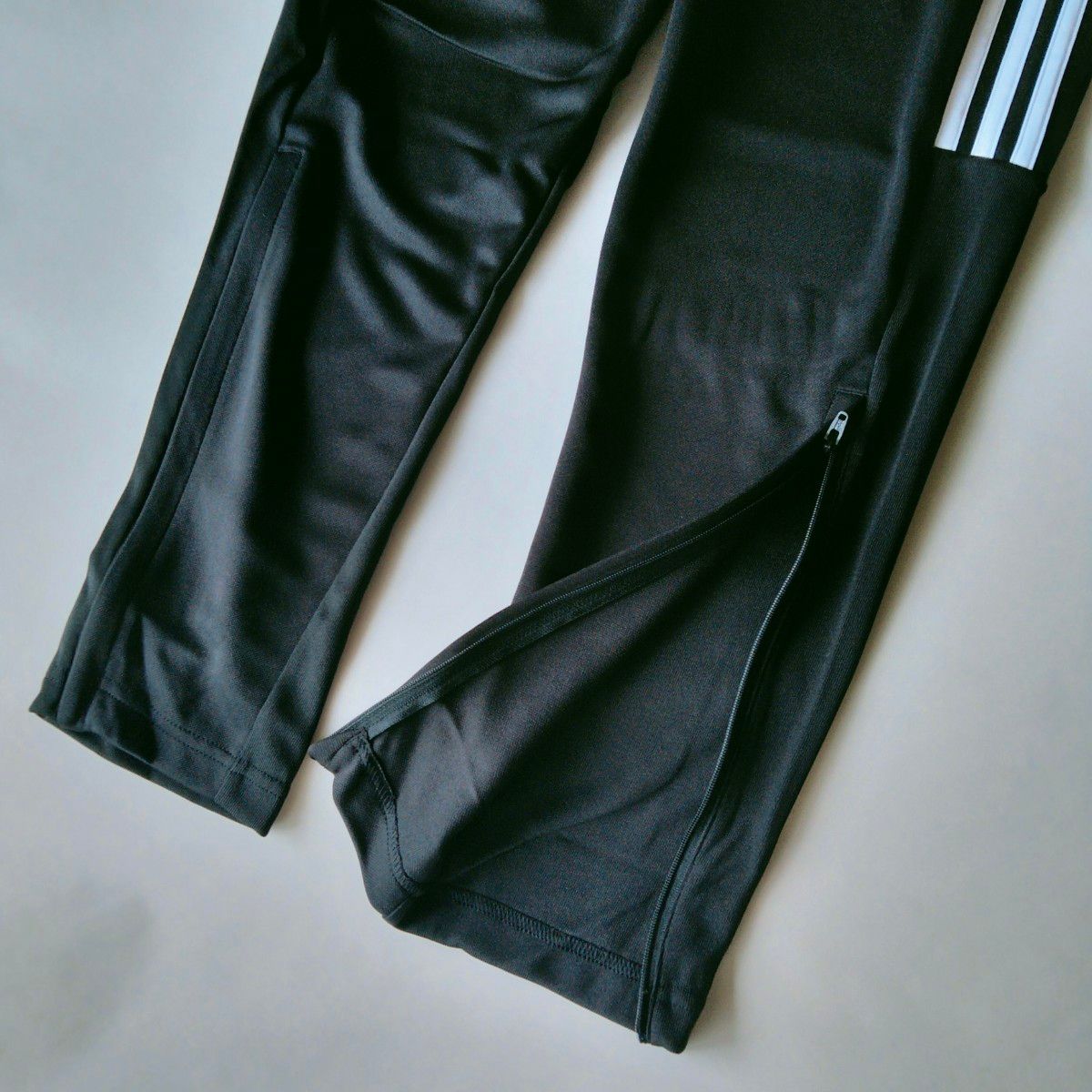新品 黒 XL アディダス メンズ ジャージ 下 ロングパンツ トレーニングパンツ