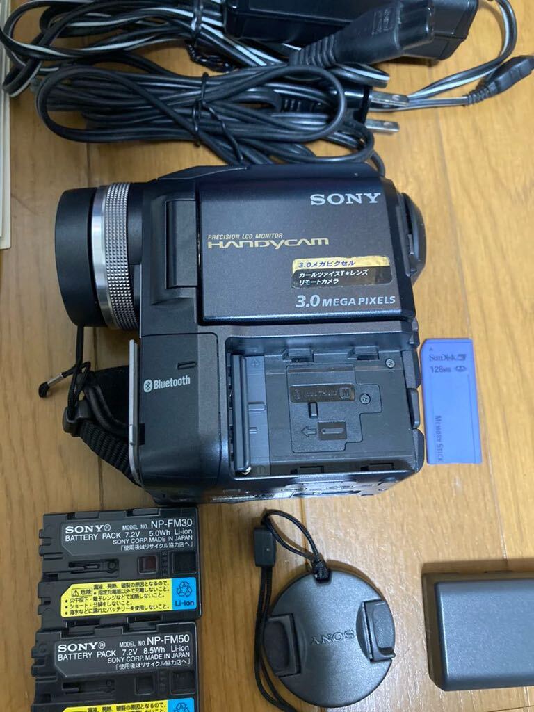 【中古】 ソニー SONY DCR-PC300K デジタルハンディカム　テープ付き_画像2