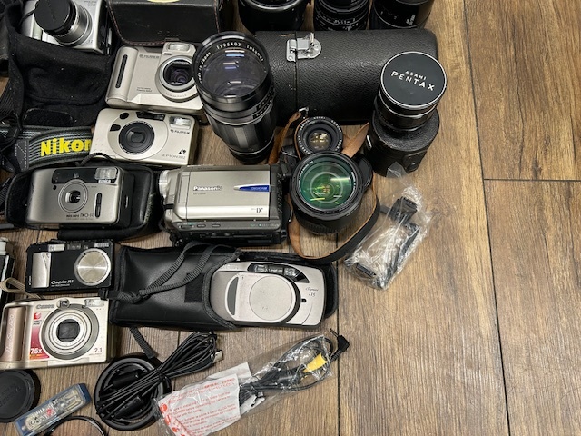※ジャンク カメラまとめ NIKON/CANON/MINOLTA/FUJIFILM フィルムカメラ・デジタルカメラ・レンズその他周辺機器 おまとめの画像3