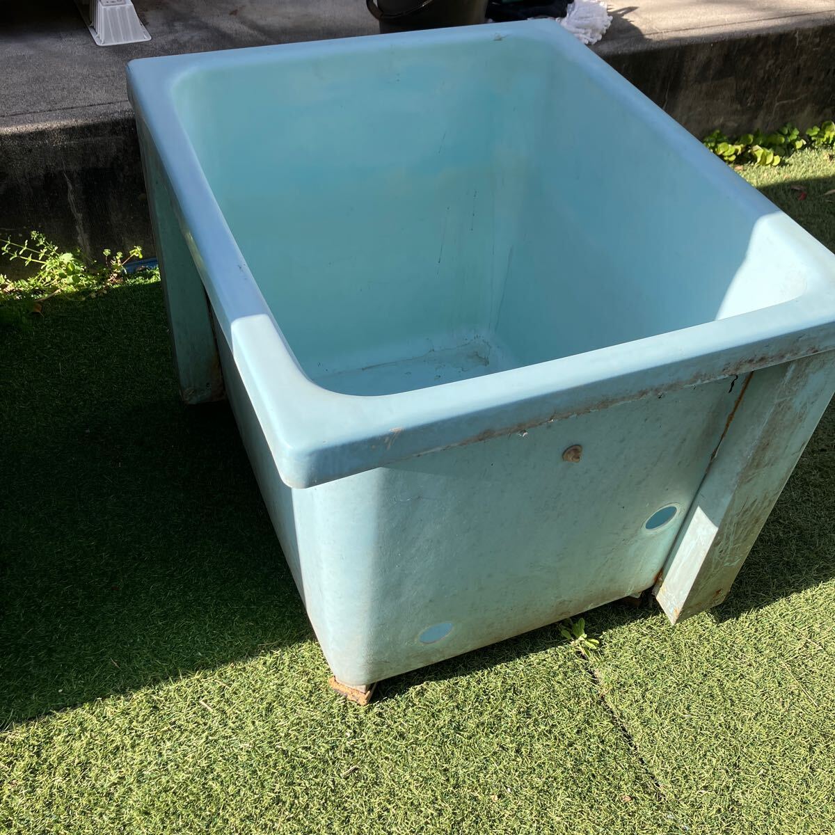 Yahoo!オークション - 中古浴槽 バスタブ 風呂桶 農業用 雨水 Yahoo!オークション - 中古浴槽 バスタブ 風呂桶 農業用 雨水