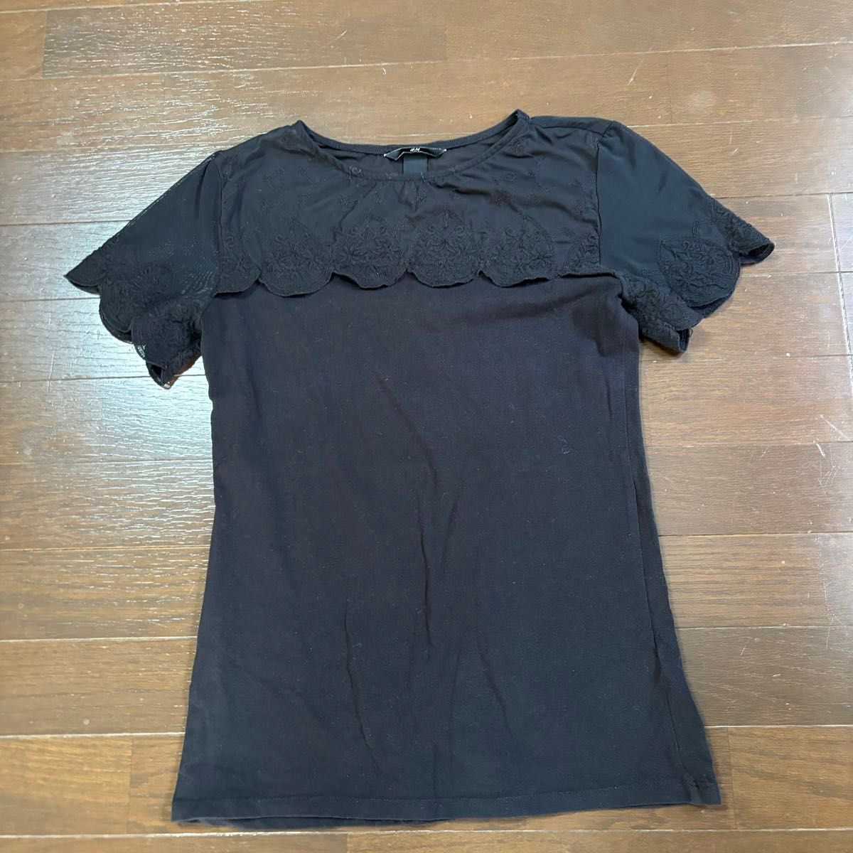 H＆M エイチアンドエム／レディース　Tシャツ　カットソー　上部シースルー　春夏物　ブラック　Mサイズ