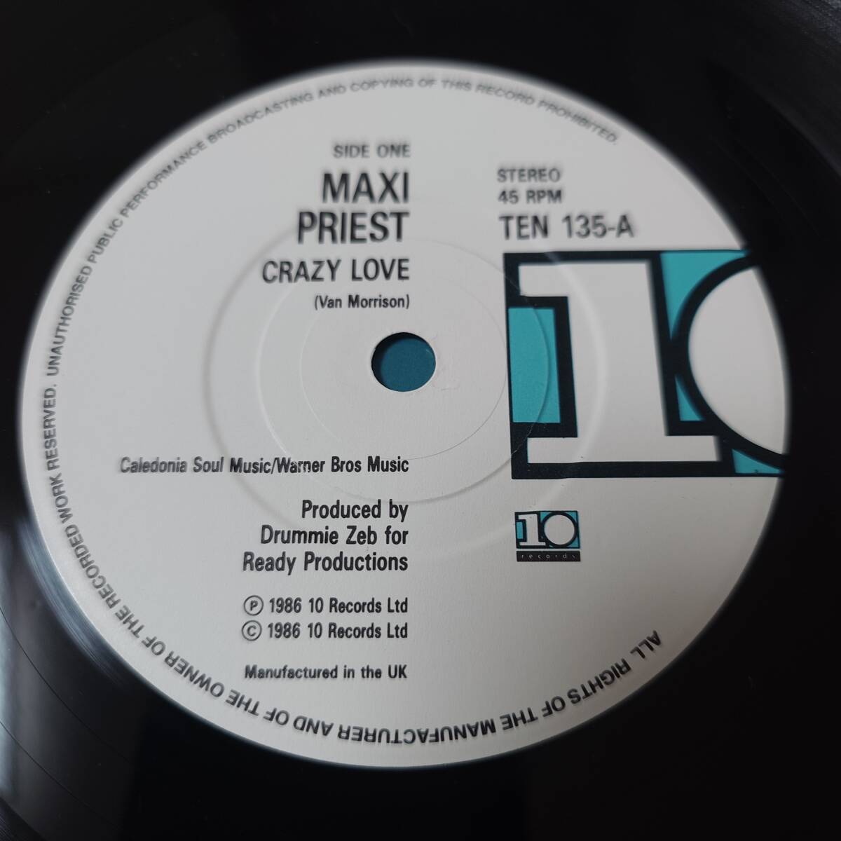 Maxi Priest - Crazy Love / Pretty Little Girl // 10 Records 7inch / Reggae Pop / AA0469の画像3