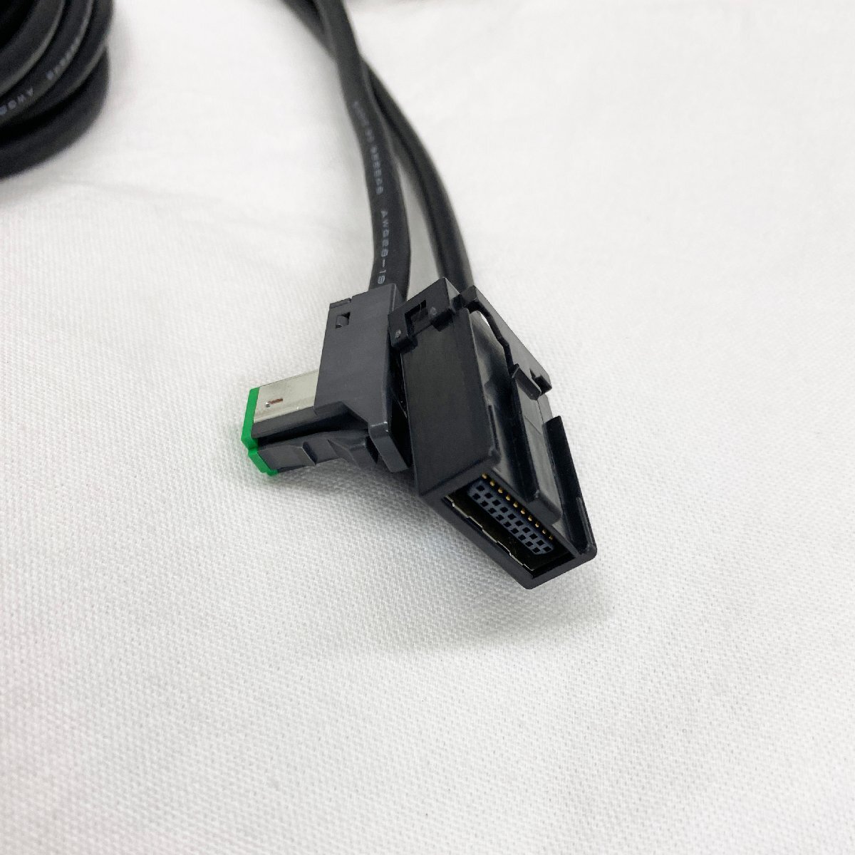 トヨタ 純正品 USB HDMI 入力端子 純正品番 086B0-00010 トヨタ 純正 ナビ ケーブルセット スペアホールタイプ_画像4