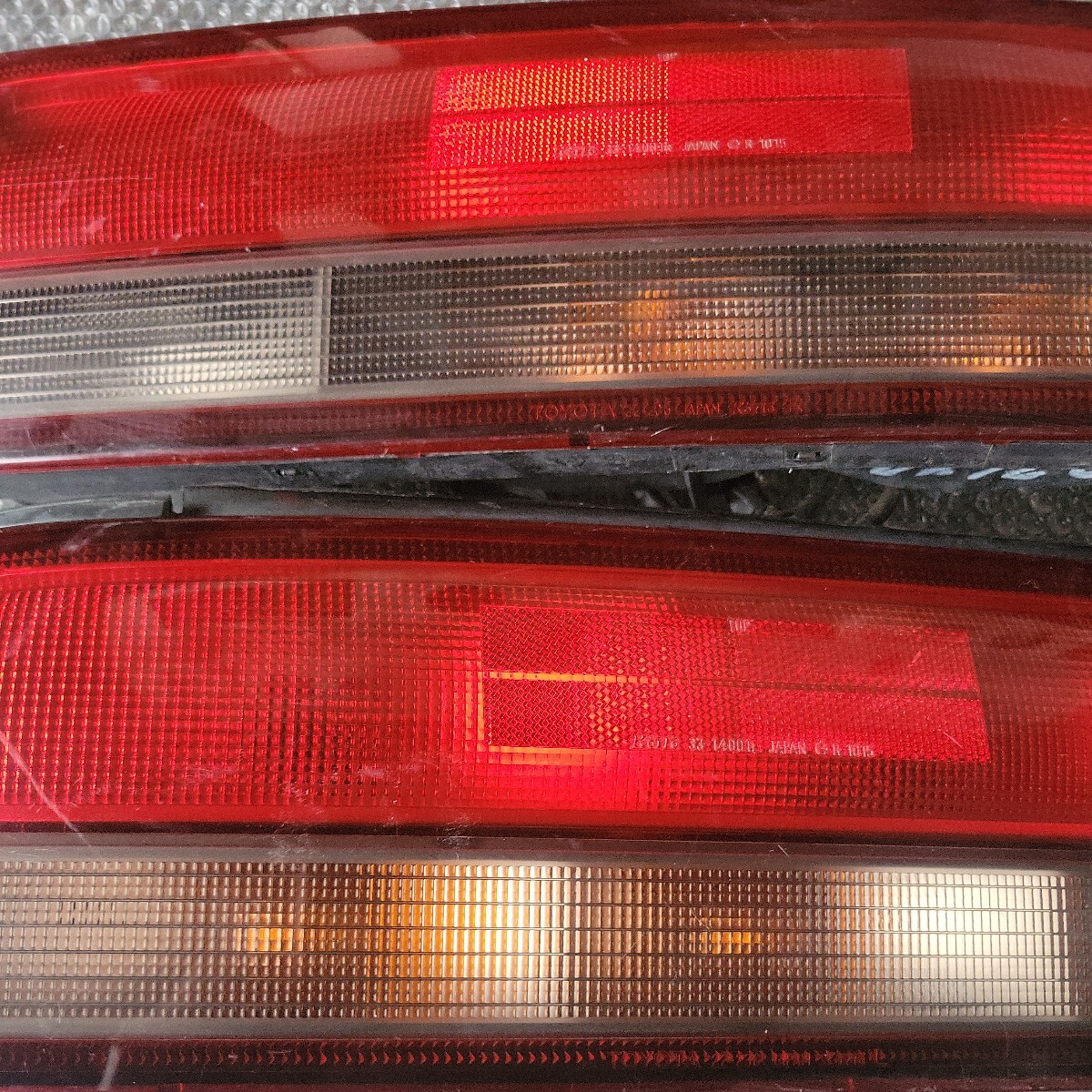 トヨタ クレスタ 90 テールライトの画像3