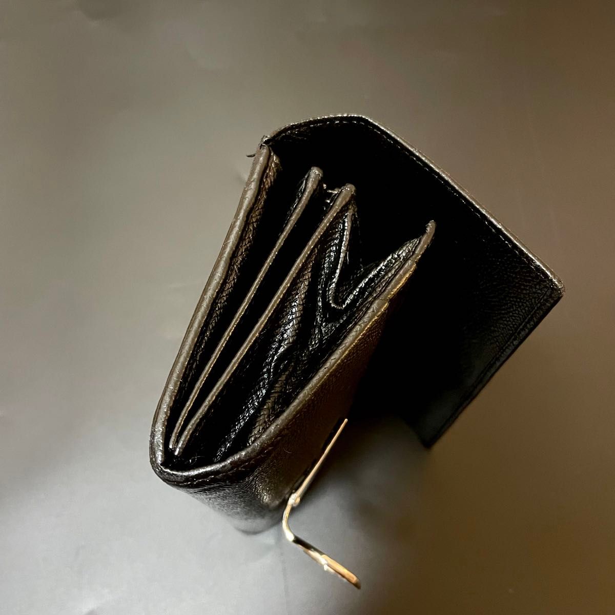 女の子向けプレゼント集結 ◯BVLGARI 金属ロゴ 長財布 ブルガリ 小物