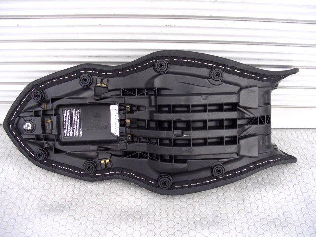 ◎BMW F900R/XR 純正 シート 2(52539480752 標準 シート ◎BMW F900R/XR 純正 シート 2(52539480752 標準 シート