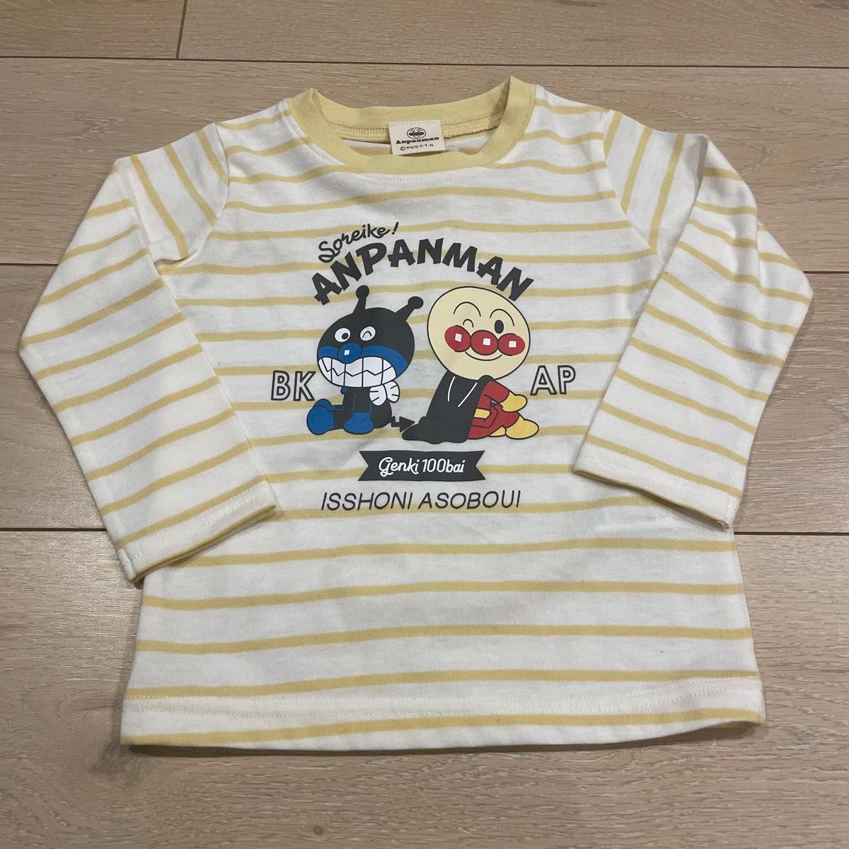 アンパンマン　ボーダー　黄色　Tシャツ　新品　長袖Tシャツ こども服