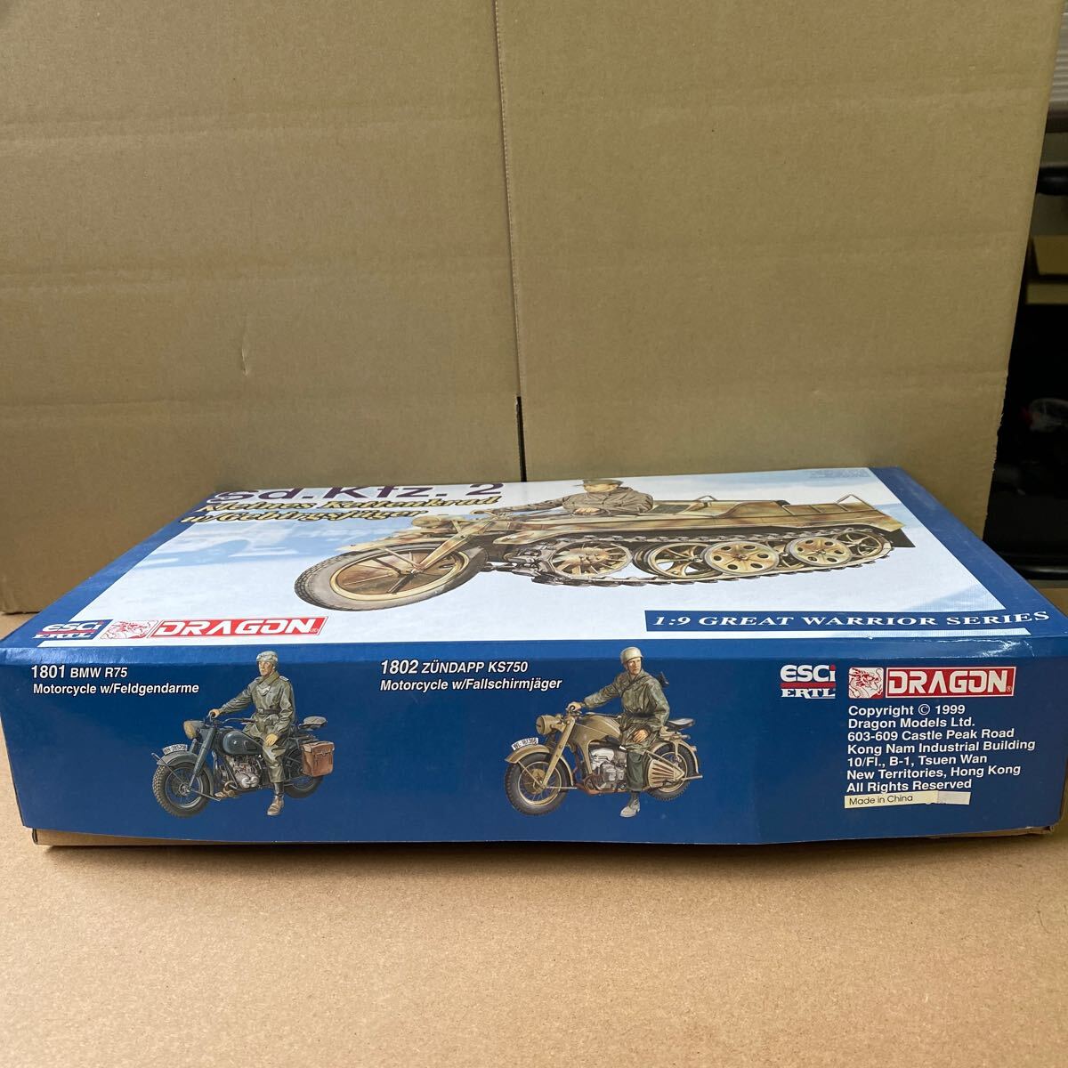 未組立 DRAGON 1/9 ドラゴン Sd.Kfz.2 Kleines Kettenkrad w 未組立 DRAGON 1/9 ドラゴン Sd.Kfz.2 Kleines Kettenkrad w