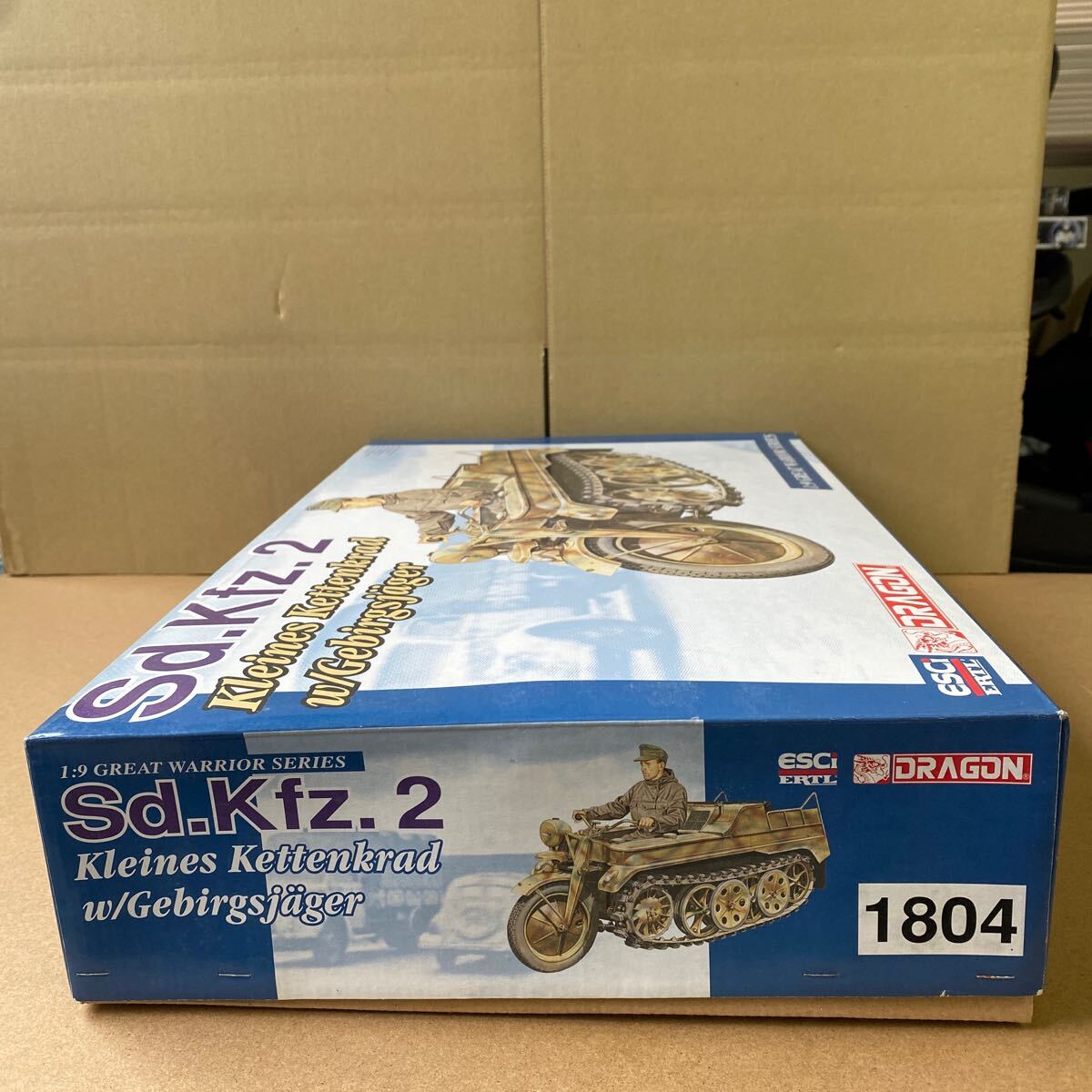 未組立 DRAGON 1/9 ドラゴン Sd.Kfz.2 Kleines Kettenkrad w 未組立 DRAGON 1/9 ドラゴン Sd.Kfz.2 Kleines Kettenkrad w