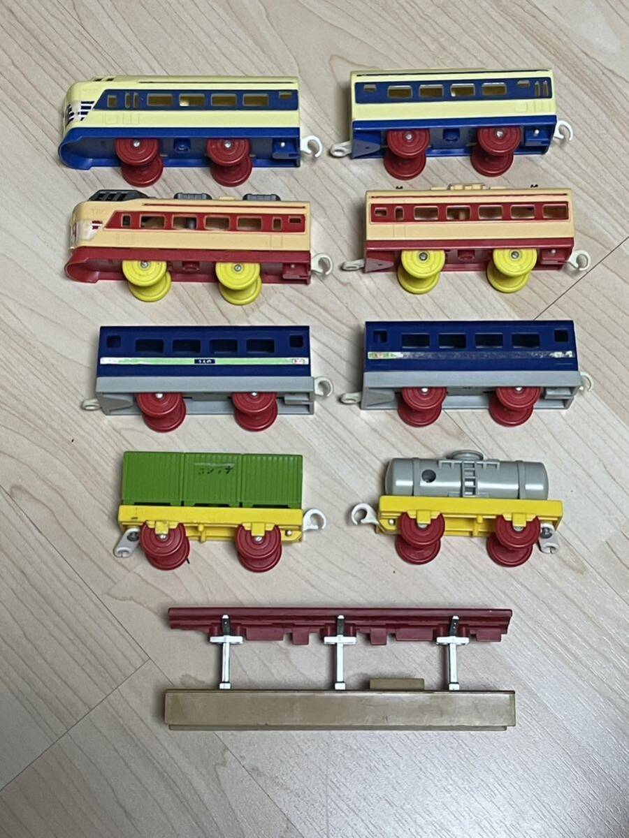 Yahoo!オークション - プラレール 昭和40年代 8車両セット 駅付き Yahoo!オークション - プラレール 昭和40年代 8車両セット 駅付き