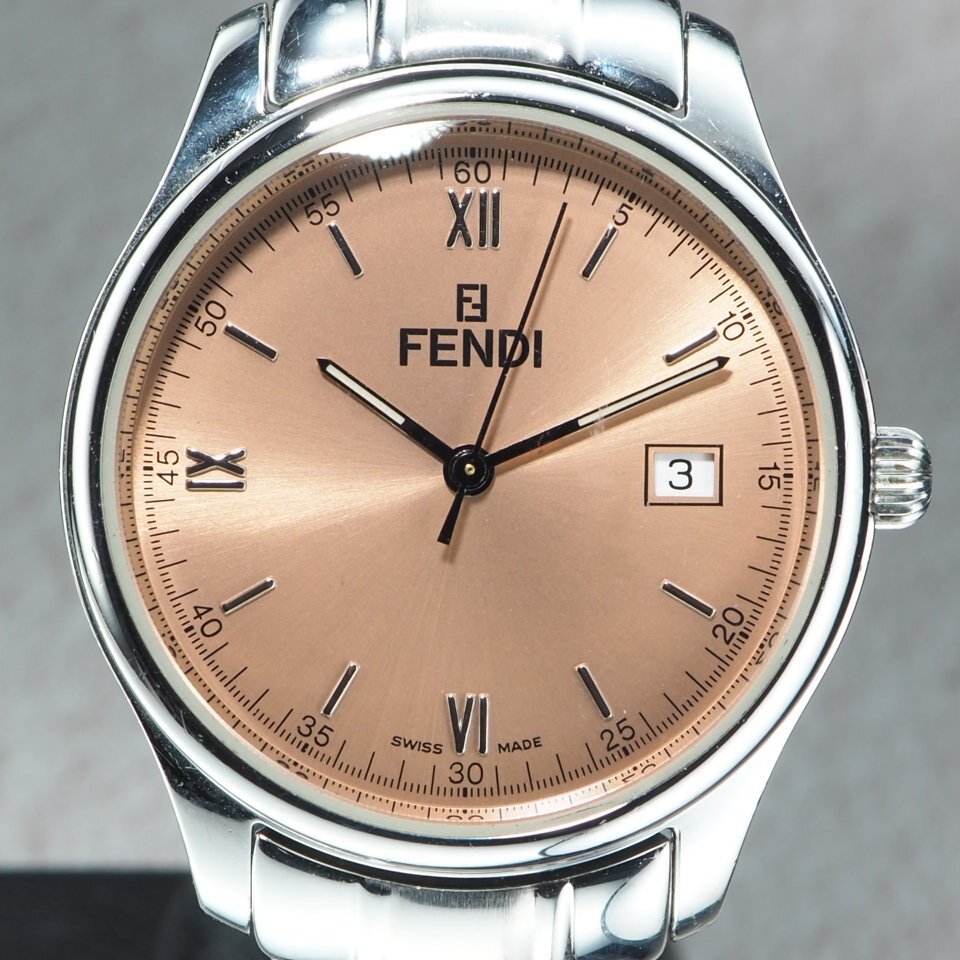 【電池交換済】 FENDI フェンディ orologi オロロギ 027-576 SS QZ ピンクゴールドカラー デイト メンズ ユニセックス 腕時計 「23754」の画像2