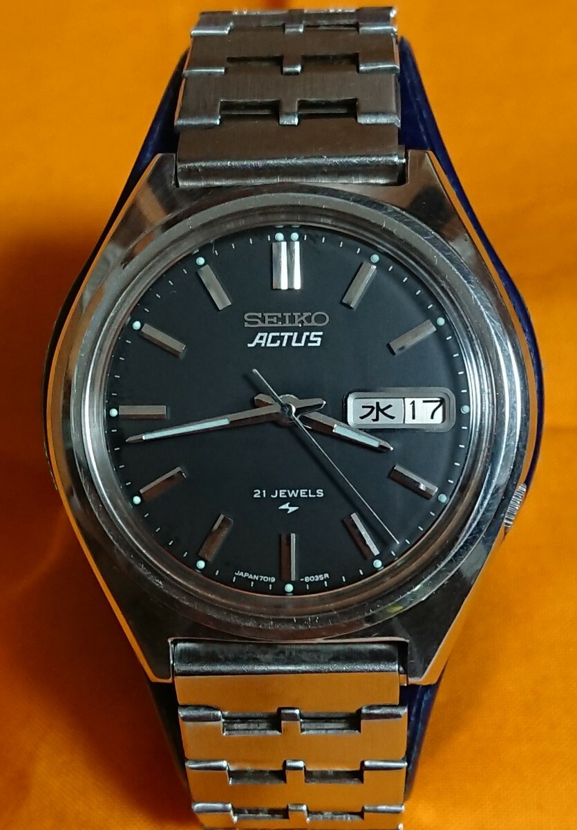 SEIKO セイコー ACTUS アクタス 21石 黒文字盤 アンティーク 自動巻き OH済 メンズ 問題なく稼働しています_画像2