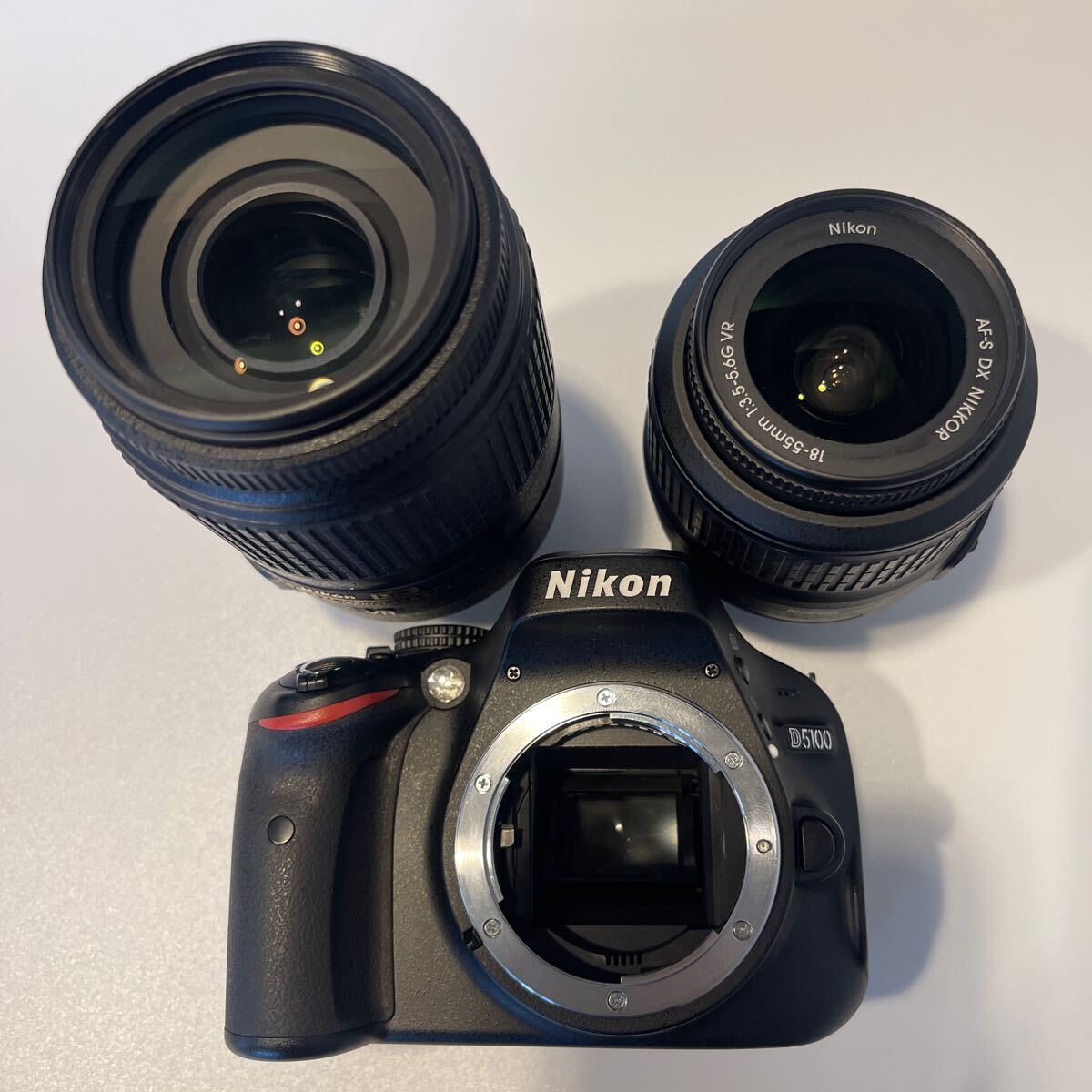 Nikon ニコン D5100 ダブルズーム 新品同様 18-55mm 55-300mmVR手ぶれ補正レンズ付      シャッター数7,968の画像6