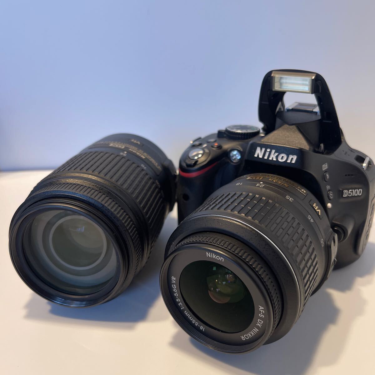 Nikon ニコン D5100 ダブルズーム 新品同様 18-55mm 55-300mmVR手ぶれ補正レンズ付      シャッター数7,968の画像3