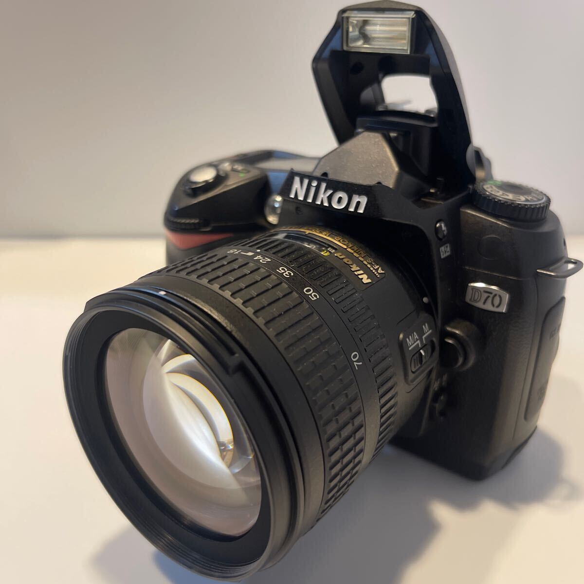 Nikon Nikon D70 18-70mmED G lens kit beautiful goods shutter number 1,457