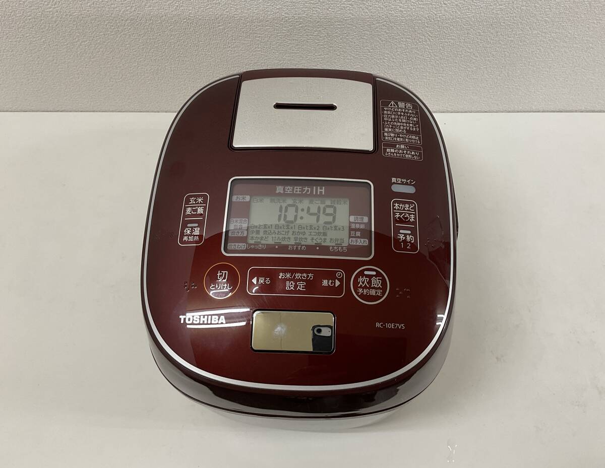 【A137】中古品 TOSHIBA 東芝真空圧力IHジャー炊飯器 RC-10E7VS ディープレッド 1.0L 2019年製 動作確認済の画像1