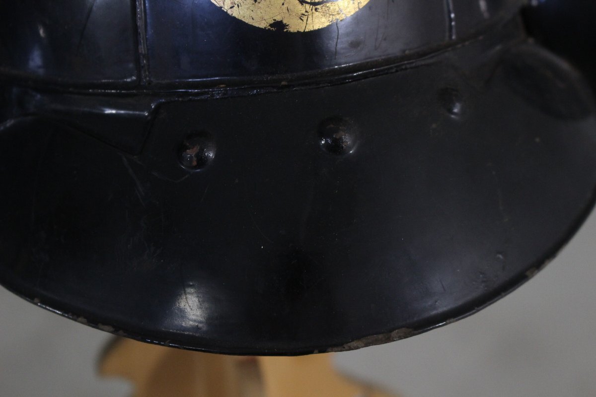 ^v. interval . helmet month . Edo iron, black lacquer, gold house .35×33×26cm 1.82kg armour / armour / armor ^v