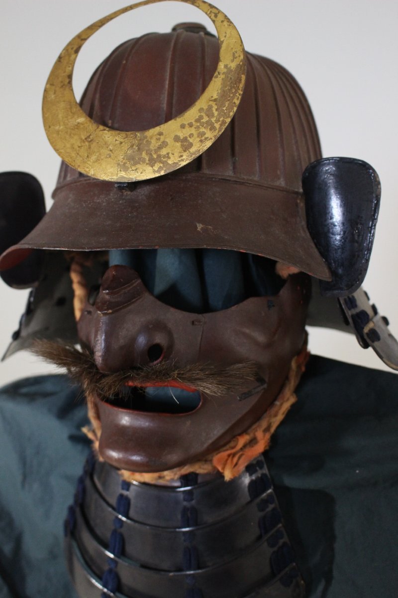 ^v three 10 two interval . helmet * surface . Edo iron, rust paint, black lacquer 36.5×30×26.5cm surface .:27.6×16.4×13.7cm 2.23kg^v