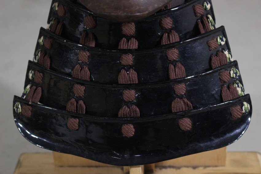 ^v iron rust ground . Edo iron, black lacquer 27.5×17×14cm 580g armour / armour / armor ^v