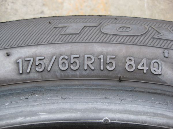 175/65R15『トーヨー ＧＩＺ』中古スタッドレス２本/90の画像4