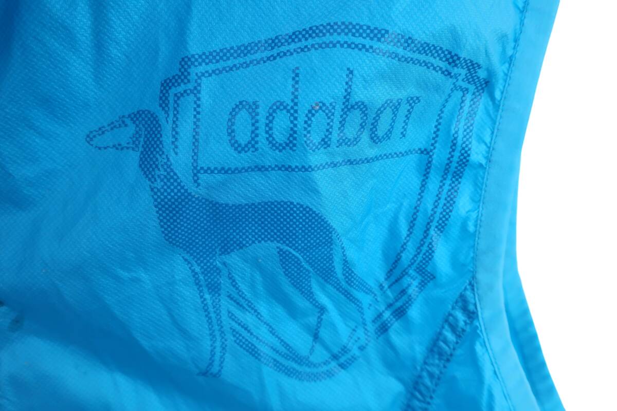 【美品】adabat(アダバット) 薄手ナイロンベスト 水色 メンズ 48 ゴルフ用品 2404-0907 中古の画像2