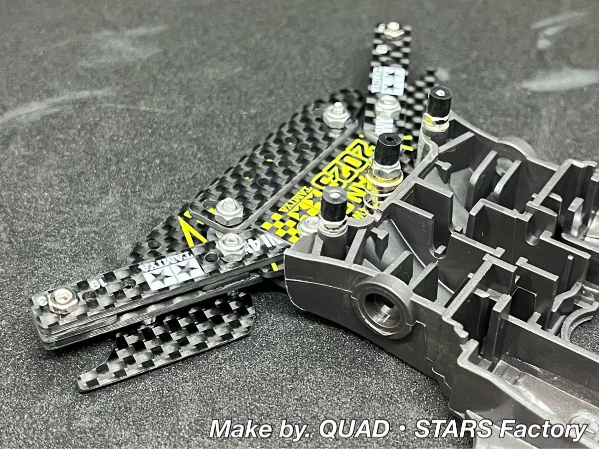 ミニ四駆・MAシャーシ用】1軸リヤアンカー+ローラーアンダー ミニ四駆・MAシャーシ用】1軸リヤアンカー+ローラーアンダー