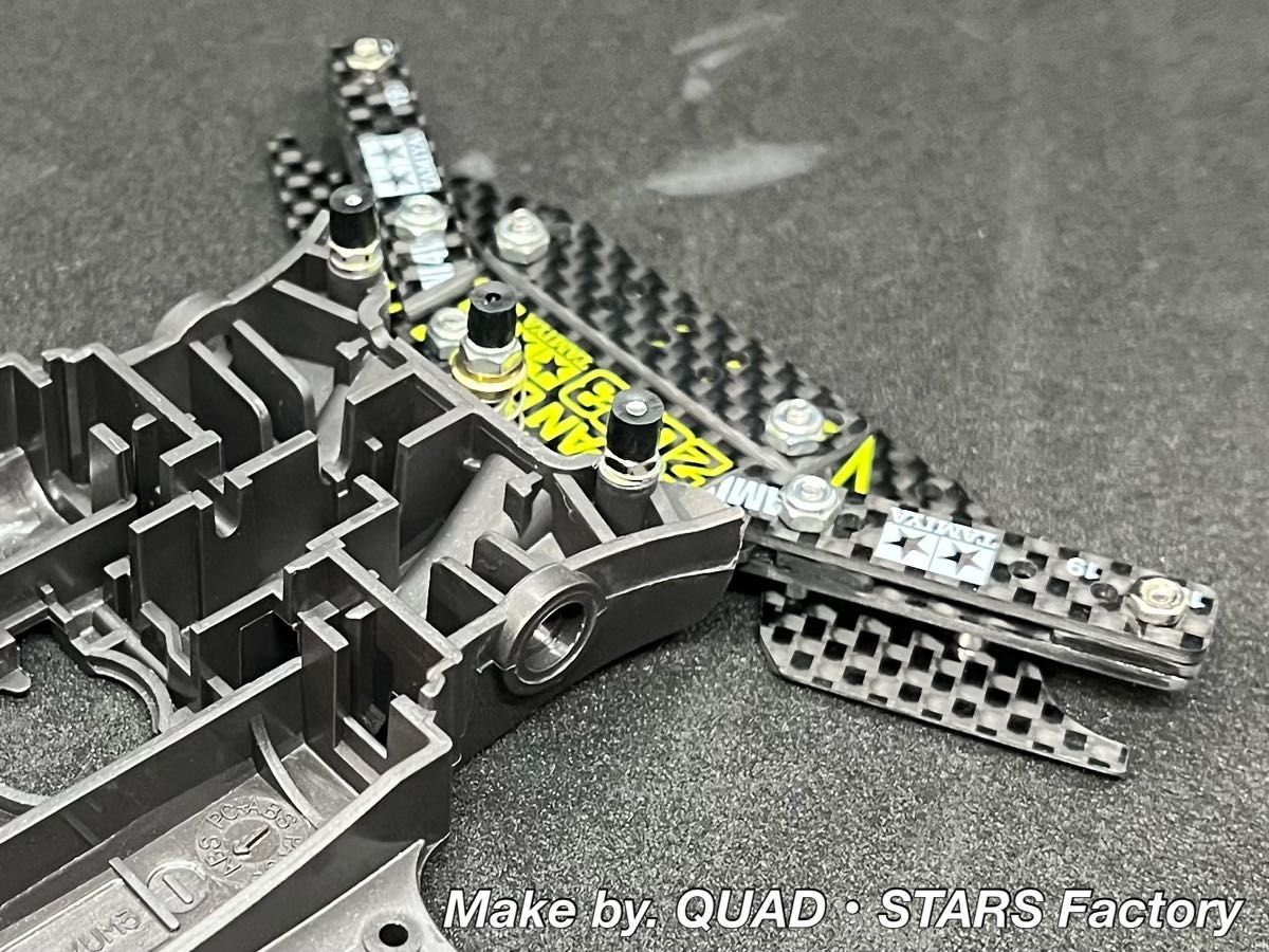 ミニ四駆・MAシャーシ用】1軸リヤアンカー+ローラーアンダー ミニ四駆・MAシャーシ用】1軸リヤアンカー+ローラーアンダー