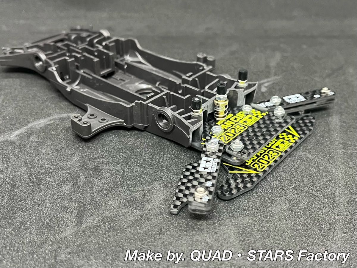 ミニ四駆・MAシャーシ用】1軸リヤアンカー+ローラーアンダー ミニ四駆・MAシャーシ用】1軸リヤアンカー+ローラーアンダー