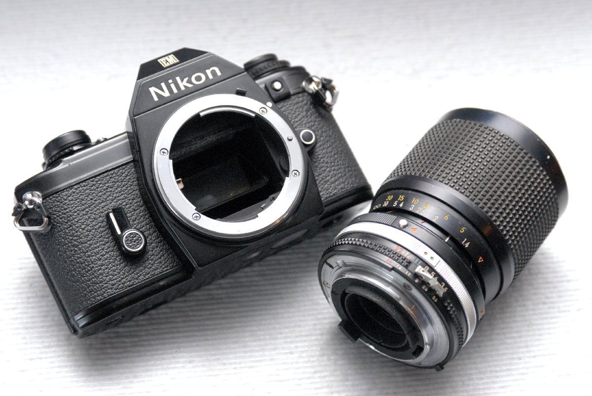 Nikon ニコン 人気の一眼レフカメラ EM ボディ +（純正35-105mm高級ズームレンズ付）希少な作動品 （腐食無し）_画像2