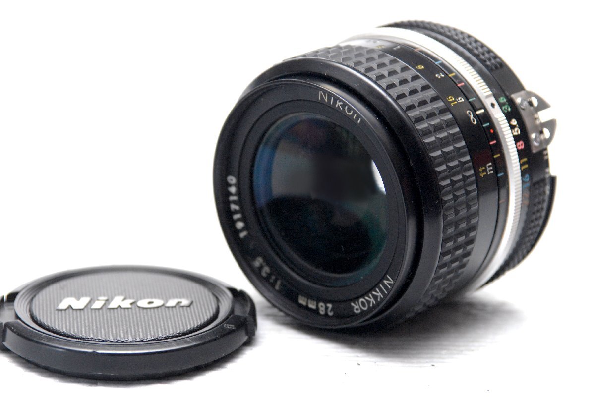 Nikon ニコン 純正 NIKKOR 28mm 単焦点高級ワイドレンズ 1:3.5 希少な作動品 (Ai)_画像1