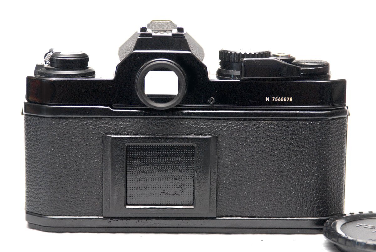 Nikon ニコン人気の高級一眼レフカメラ NEW FM2（黒）ボディ 希少な作動品 （腐食無し）_画像3