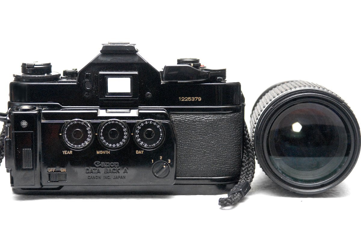Canon キャノン 人気の高級一眼レフカメラ A-1 ボディ +（35-105mmレンズ付） 希少な作動品・（鳴き無し ）（腐食無し）_画像3