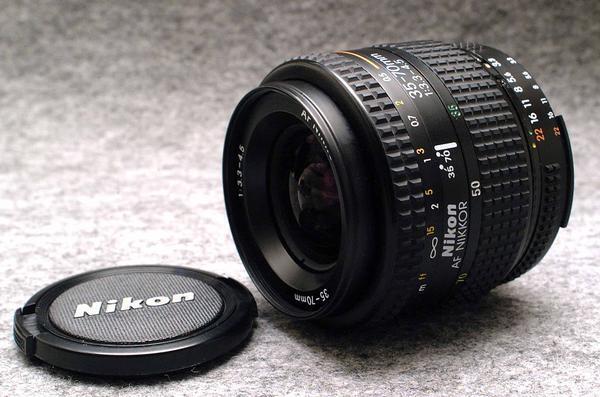 Nikon Nikon original NIKKOR 35-70mm AF zoom lens (MACRO) working properly goods 